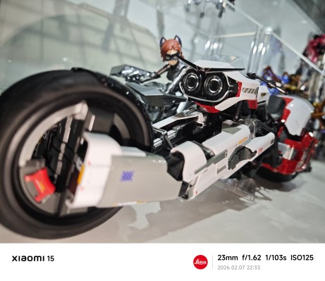 MT-010s 灵笼 倾摆式双全轮全驱摩托车 悦色版