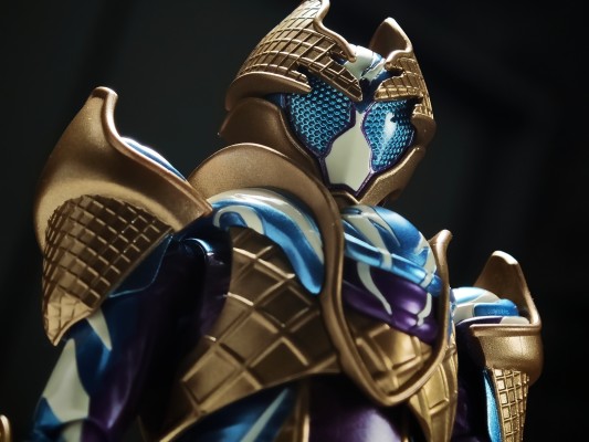 S.H.Figuarts 假面骑士加布 凛冽雪酪冰卫形态