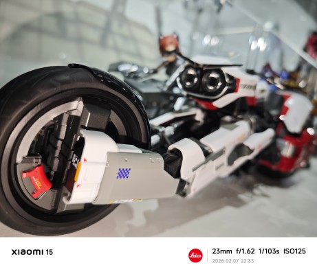 MT-010s 灵笼 倾摆式双全轮全驱摩托车 悦色版