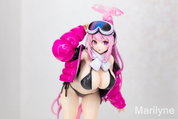 蔚蓝档案 和泉元艾米（泳装）