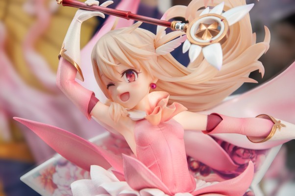 萝莉party。Pinup Girl 惠玲奈