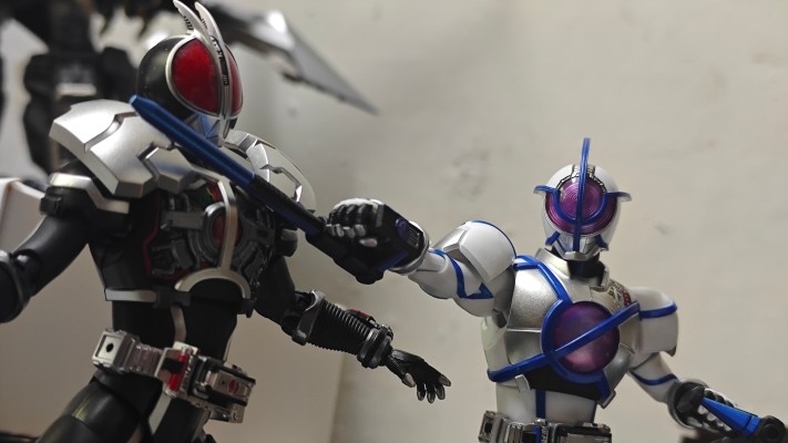 S.H.Figuarts（真骨雕制法） 假面骑士天帝