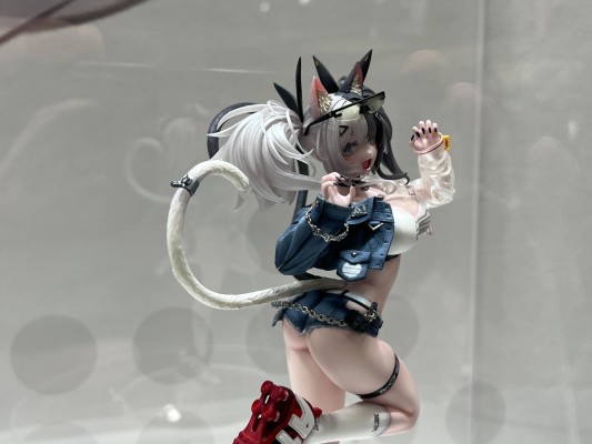 Melterna Girl  Metaco