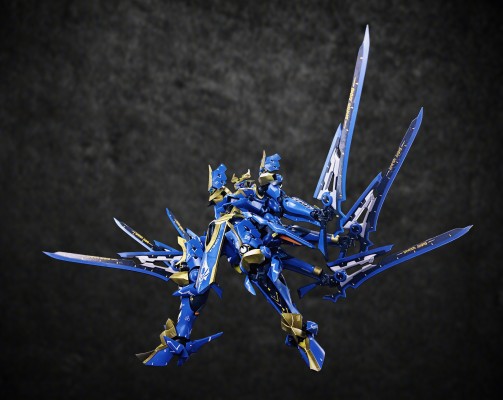 MODEROID DX尺寸 骑士&魔法 斑鸠