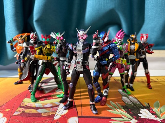 S.H.Figuarts 假面骑士驰骑 飙速型 平成世代版