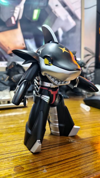 铁甲小宝 鲨鱼辣椒  1/12可动人偶