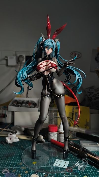 碧蓝航线  瑞吉娜（雷根斯堡） 仓库中的暗之龙