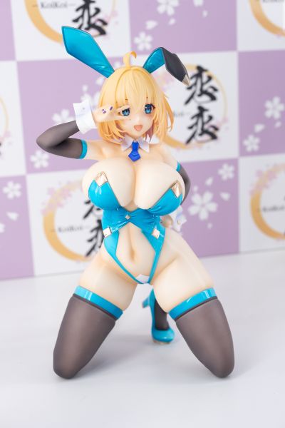 -樱-  索菲亚· F· 希琳 蓝色兔女郎