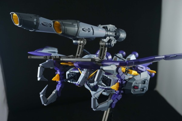 FULL MECHANICS 1/100  进阶型劫掠高达（暂译）