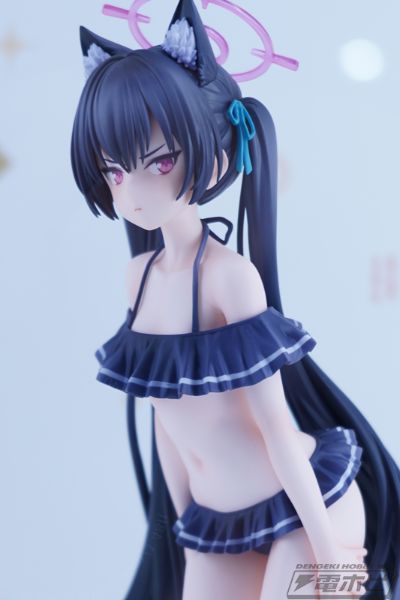 蔚蓝档案 黑见芹香（泳装）