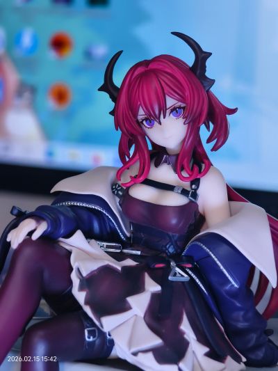 压泡面 明日方舟 史尔特尔