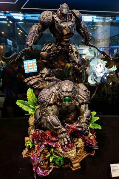 MMTFM-37 变形金刚:超能勇士崛起 擎天圣