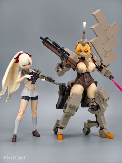 小军械库 LADF35 少女前线2：追放 玛绮朵