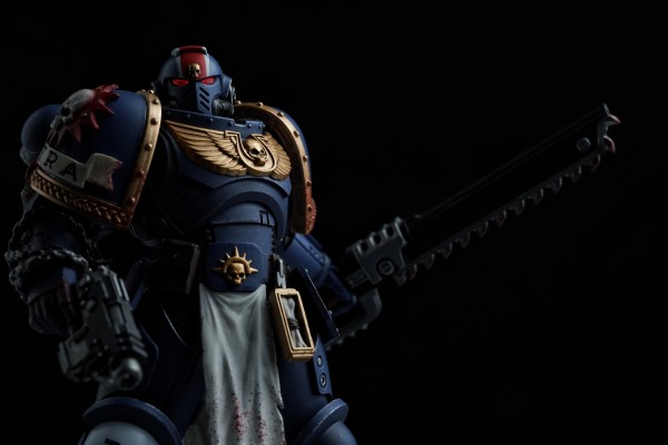 战锤40000：星际战士 极限战士 副官泰图斯-珍藏版