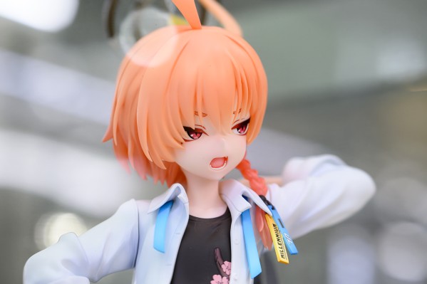 蔚蓝档案 美甘尼禄（校服）