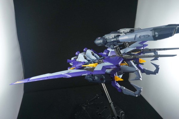 FULL MECHANICS 1/100  进阶型劫掠高达（暂译）