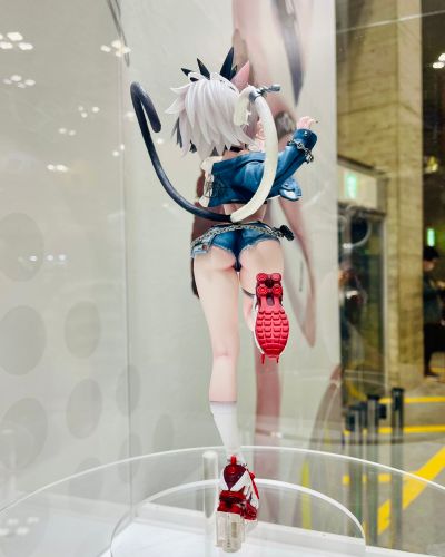 Melterna Girl  Metaco