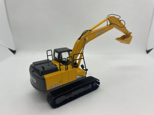 加藤HD820-7挖掘机