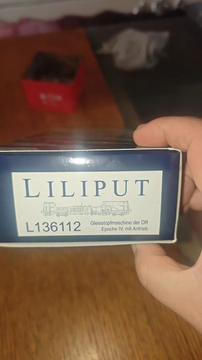 L1361XX 轨道捣固机