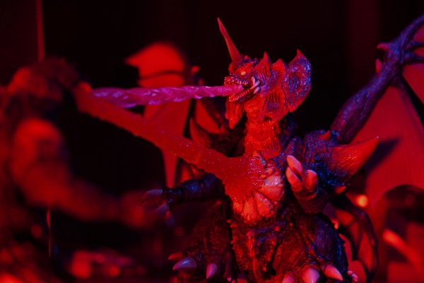 S.H.MonsterArts 哥斯拉（1995）70周年特别纪念版
