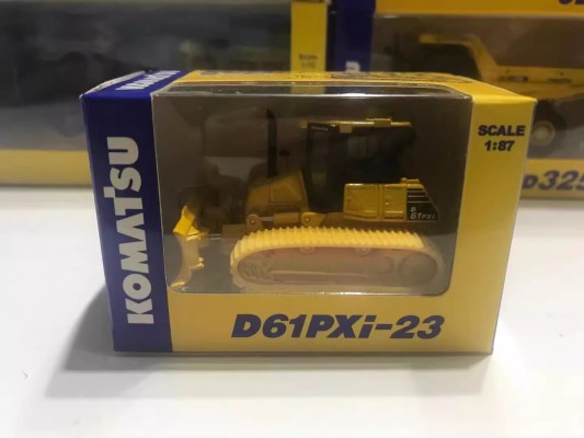 小松D61PXi-23推土机