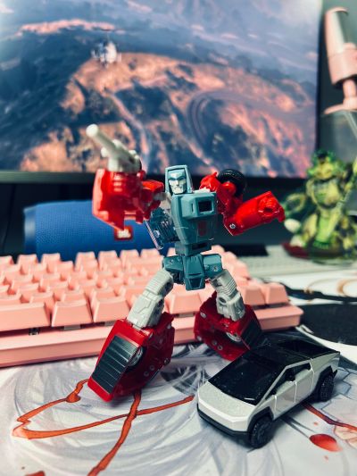 变形金刚 TS-15 充电器