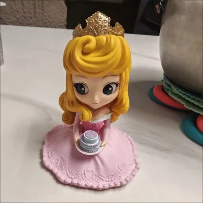 Q Posket 眠れる森の美女 オーロラ姫 Special Color ver. 