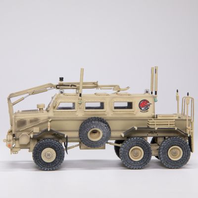TF8375 水牛装甲车 电影版《变形金刚1》碎骨魔原型车