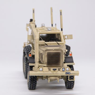 TF8375 水牛装甲车 电影版《变形金刚1》碎骨魔原型车