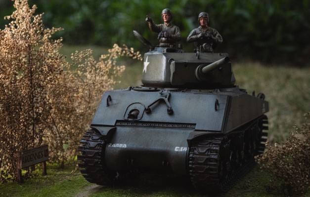 35190 1/35 美国 M4 谢尔曼 中型坦克 初期型