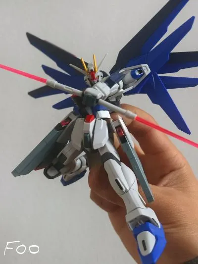 HG 1/144 自由高达