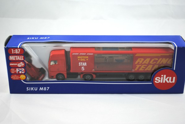 1831 MAN 4×2牵引车+赛车运输半挂拖车+赛车