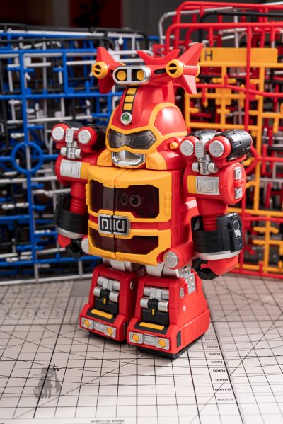 QOSMOS X 铁甲小宝  卡布达巨人