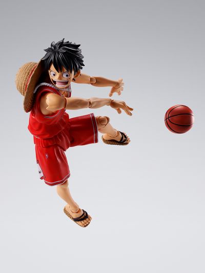 S.H.Figuarts 航海王×NBA 蒙奇·D·路飞 -芝加哥公牛队ver.-