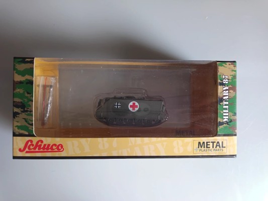 M113履带式装甲车