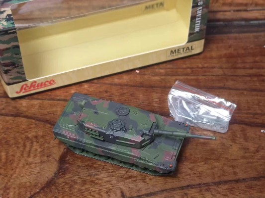 豹2A1坦克