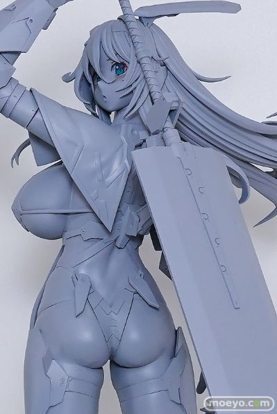 维罗妮卡‧甜心 比基尼盔甲