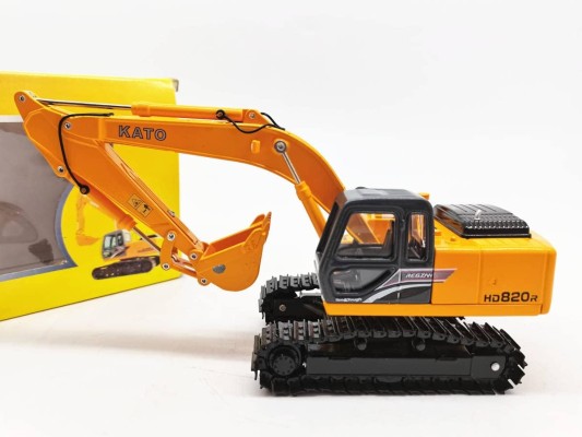 加藤HD820R挖掘机