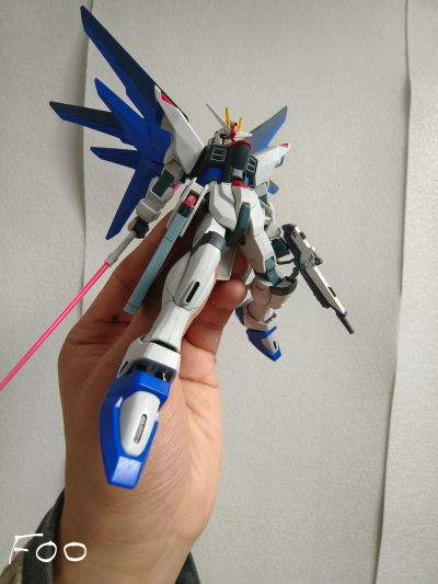 HG 1/144 自由高达