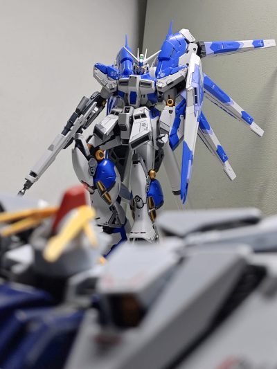 RG  Hi-ν高达专用超级米加火箭炮发射器&浮游炮展示组件