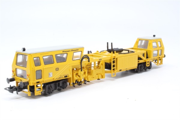 L1361XX 轨道捣固机