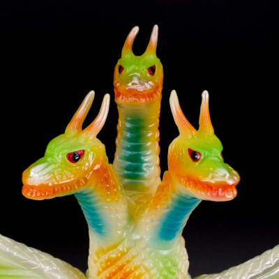 王者基多拉/蓄光