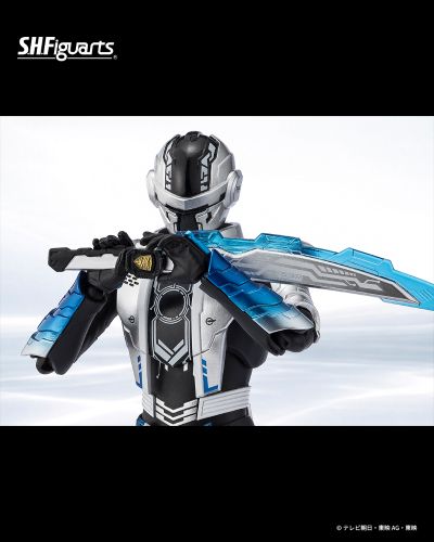 S.H.Figuarts 宇宙刑事·卡邦武士道