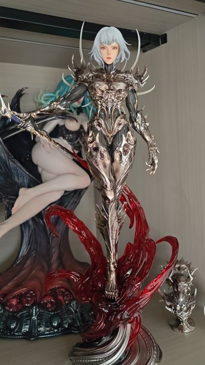 《灵笼》 临渊者-白月魁