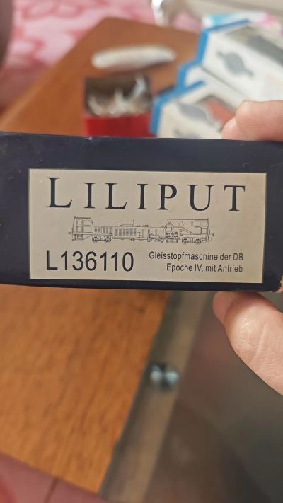 L1361XX 轨道捣固机