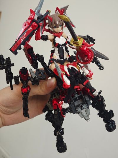 迷惘商会：异鸟代码 未来先锋系列 原始魔鸟