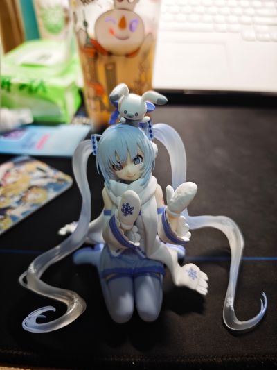 压泡面 初音未来 雪未来 天空小镇（Sky Town）