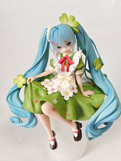 压泡面 初音未来  花仙子 四叶草