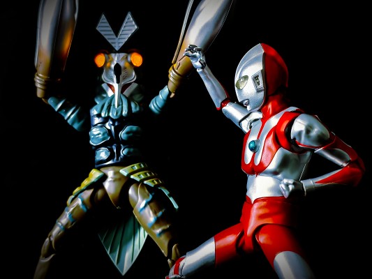 奥特怪兽热爱版第四弹 黑暗巴尔坦星人