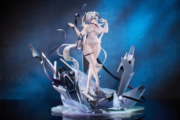 胜利女神：NIKKE 灰姑娘 泳装